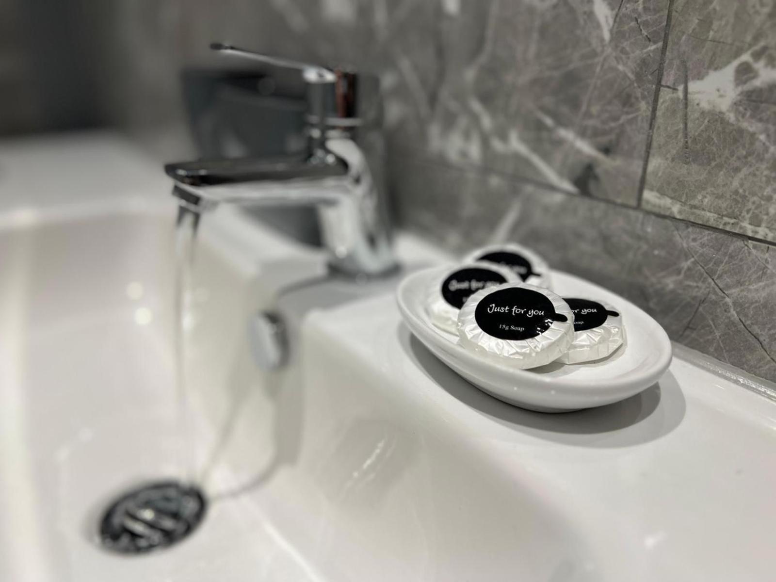 וורצ'סטר Whiskawaystays - Foregate Street - Apartment 4 מראה חיצוני תמונה